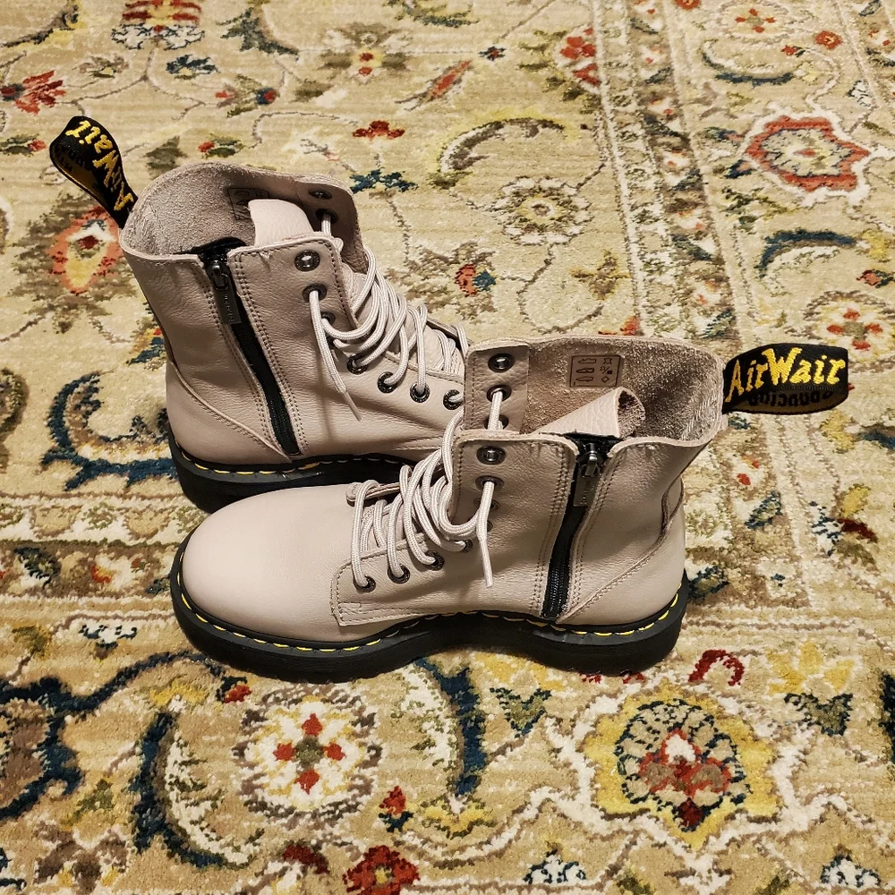 DR.MARTENS Jadon III Boot Pisa Leather Platforms